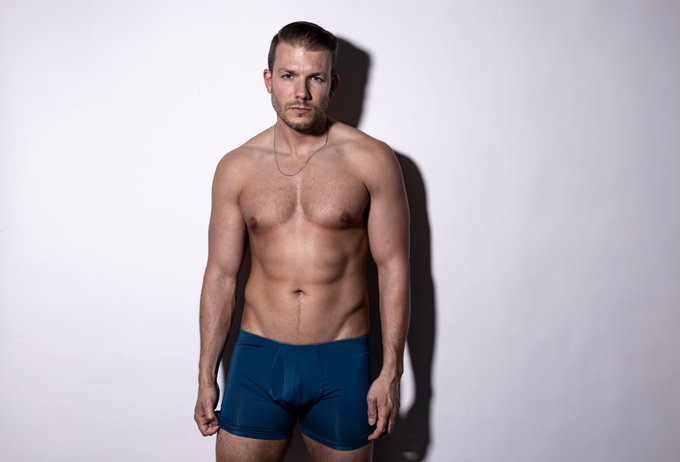 Thought you deserved these today https://t.co/nqy10xdXFp