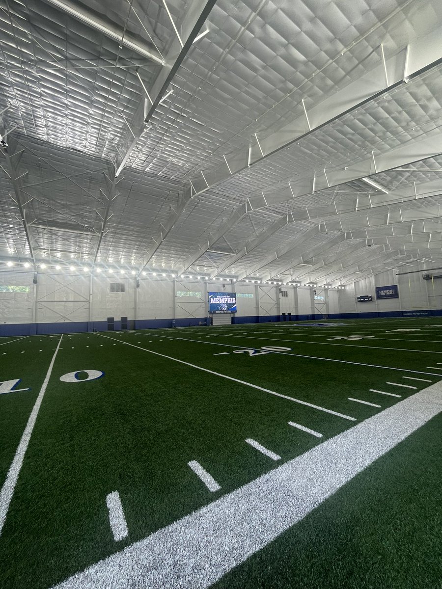#AGTG Blessed to receive an offer from The University of Memphis
<a href="/RSilverfield/">Ryan Silverfield</a> <a href="/Coach__Myers/">Jeff Myers</a> <a href="/drew15martin/">Drew Martin</a> <a href="/HankinsJordon/">Jordon Hankins</a> <a href="/MemphisFB/">Memphis Football</a> <a href="/CoachChadWalker/">Chad Walker</a> <a href="/MohrRecruiting/">Brian Mohr</a> <a href="/adamgorney/">Adam Gorney</a> <a href="/BrianDohn247/">BrianDohn247</a> <a href="/RivalsFriedman/">Adam Friedman</a> <a href="/ChadSimmons_/">ChadSimmons</a> <a href="/SWiltfong_/">Steve Wiltfong</a> <a href="/LemmingReport/">Tom Lemming</a>