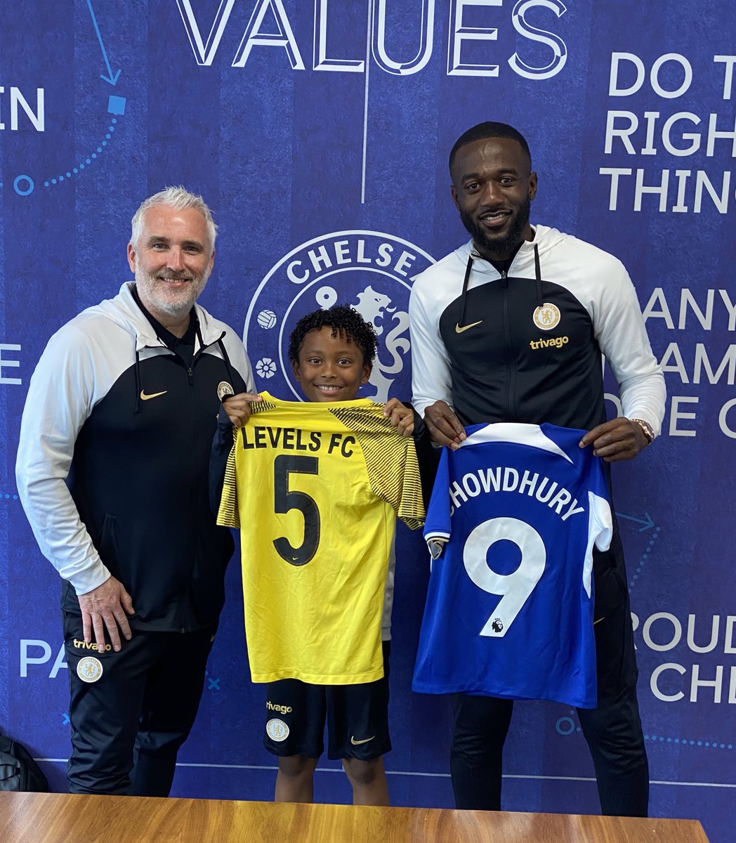 LevelsFc's tweet photo. It’s a Done Deal ✍️📝🎉‼️

We are delighted to confirm that our U9 Starlet has signed with European Giants Chelsea FC! Massive congratulations to our boy &amp; everyone involved in his development ⚽️

Who told you Grassroots to Cat 1 academy can’t be done ? 👀 

#LEVELS https://t.co/yJLleNPLjq