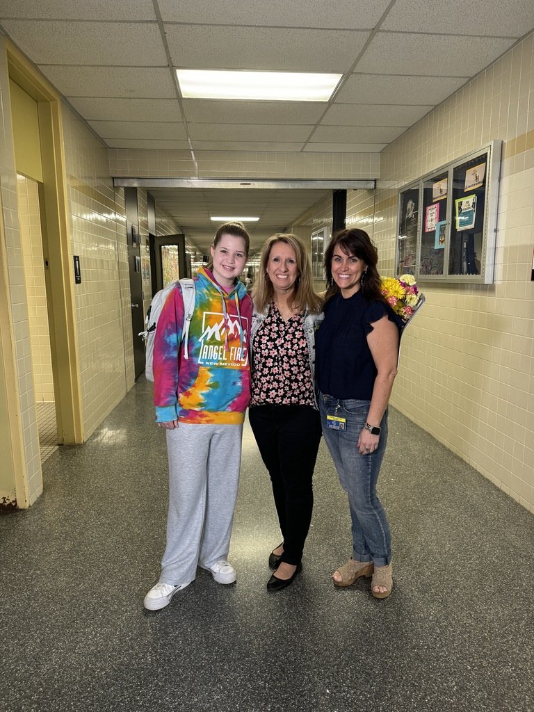 Congratulations to PTJH Beacon Award Recipient Valarie Ogle, who was nominated by Elizabeth Grimes.