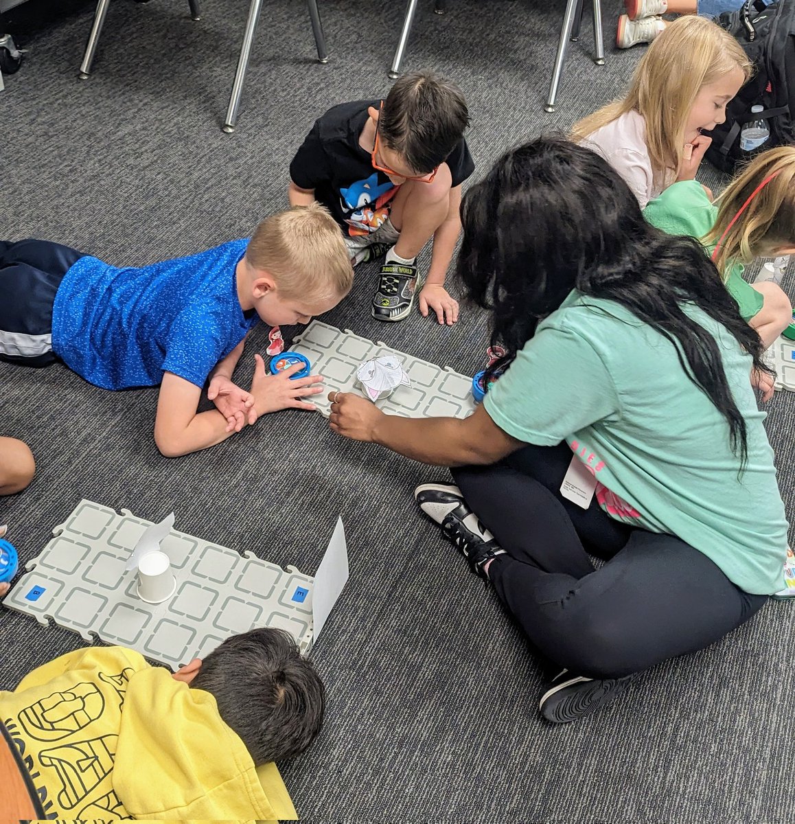 Rockwall_ITS's tweet photo. More great shots of our first graders exploring with @VEXRobotics. Special thanks to the @RockwallEdFound for the grant making this possible! #rockwallisd #edtech https://t.co/WVpHZS7axh