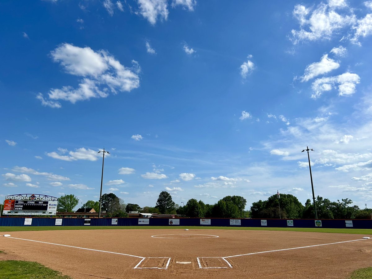It’s a great day for some softball! Home game tonight vs. Henry County. Start time 5:30pm!🥎