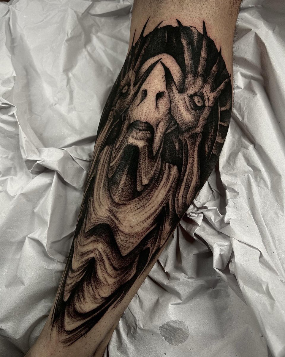 _brvnogonzalez's tweet image. Pale Man #panslabyrinth #guillermodeltoro