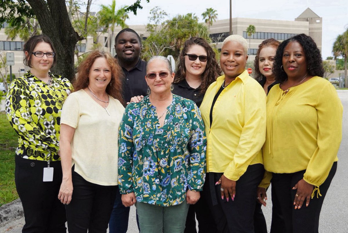 🖤💛🖤 This week, we celebrate our School Police Dispatchers! On behalf of all School Police Officers, we truly appreciate your exceptional dedication and service. #pbcschoolpolicedispatchers #TelecommunicatorsWeek #pbcschoolpolice