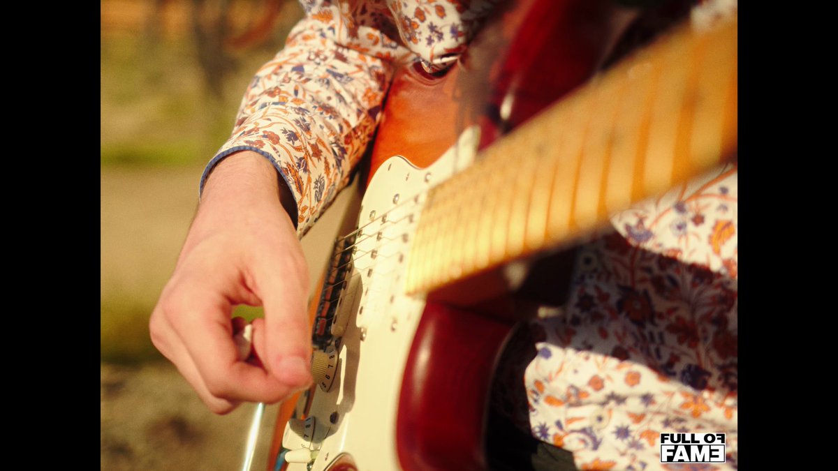 directed and DP’d my first indie pop music video 🌸🌹

youtu.be/TTnvke1BGBM?si…