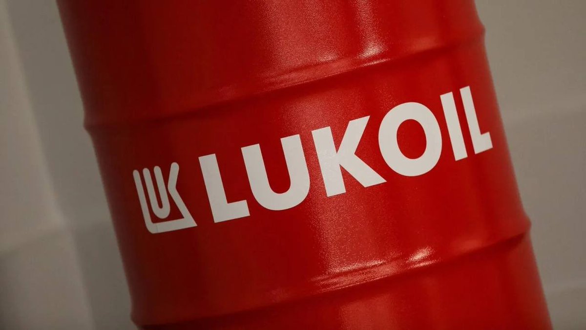 Yaptırım uygulanan Rus petrol şirketi Lukoil Kazakhstan'daki ilk benzin istasyonunu açtı. Sputnik'in haberine göre Lukoil gelecekte modern benzin istasyonlarından oluşan bir ağ kurmayı planlıyor.