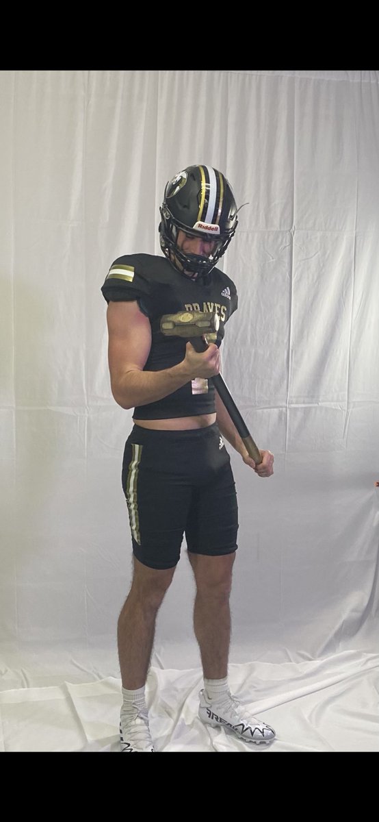 jmshawww's tweet photo. Thank you pembroke for everything. That said I have officially entered the transfer portal with 4 years of eligibility. https://t.co/plX5RASURW