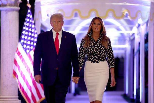 RT with a Thumbs Up 👍if you cannot wait for this beautiful couple to return to the whitehouse.