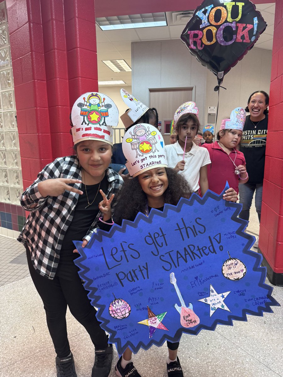 ParisaBehzadi_'s tweet photo. You know it’s officially STAAR week when the @hisd_SRE STAAR parade happens! This afternoon, PK-2nd paraded through the pods to cheer on our 3rd-5th Space Rangers. Work hard, play hard! This is #MissionPossible 🤩✨

@HISD_West @DrLauraStoutPMP https://t.co/0CAYdqhqYF