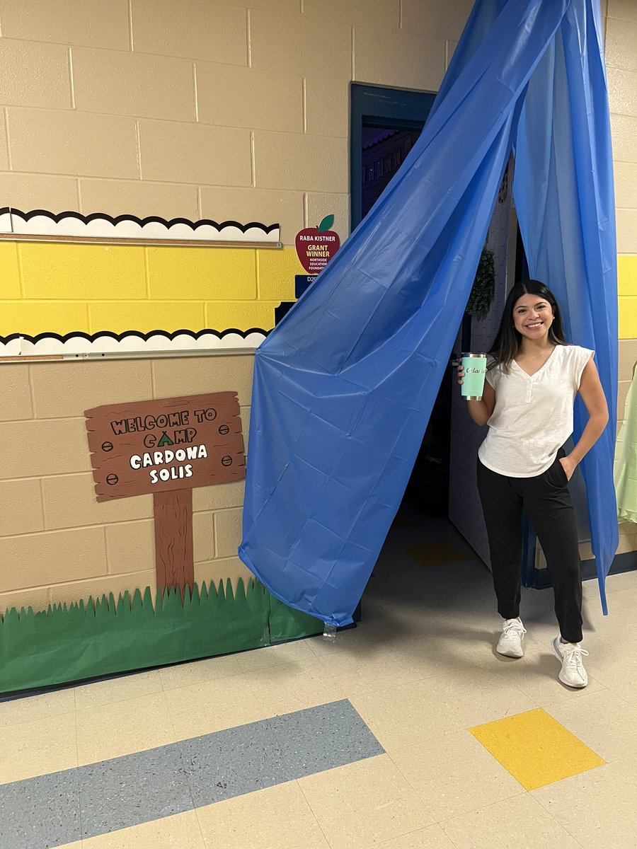 Adaniacsolis's tweet photo. ‘Twas the day before the Reading STAAR and all the Ellison bees gathered around the campfire to eat s’mores, share positive thoughts and practice their skills one last time before their big day! @NISDEllison 🏕️🐝💚 https://t.co/hNrabNOtiL