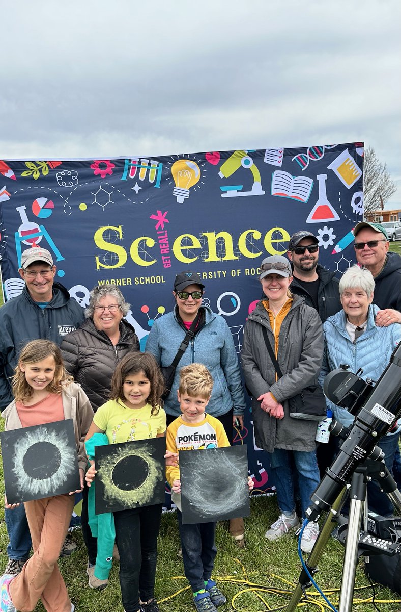 Can't believe it's been a week already! Prof. @aluehmann from the Warner School engaged in science education during the solar eclipse with the Sodus Bay community. 🌑🌘🌗 #ROCSolarEclipse