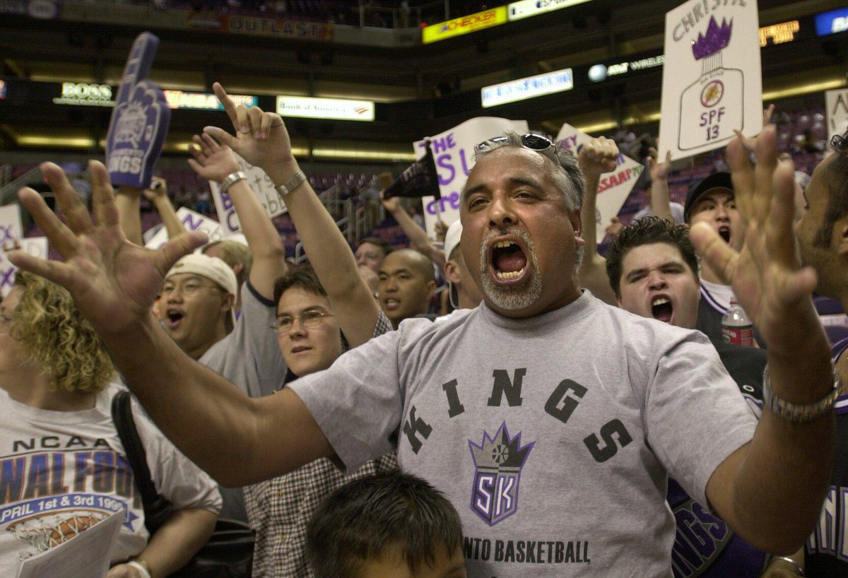 EmpowerFansCA's tweet photo. Want lower fees & more competition in ticketing, @KingsNationCP? Join the fight for @BuffyWicks #AB2808 #caleg #Kings
@Lakers fan Malcolm Tiller wants more options than #Ticketmaster – "it needs to be way more companies being able to sell tickets."
➡️ https://t.co/FWKevwdkQg https://t.co/PsBWwKg4J8