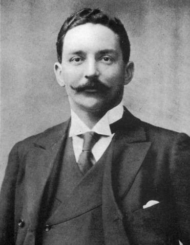 Once on board Carpathia, Bruce Ismay, in a state of shock, goes to the doctor's cabin (which the doctor lends him) and stays there until the ship arrives in New York. He didn't want to see anyone. Only Jack Thayer was able to offer him some comfort.
#Titanic #Titanic2024