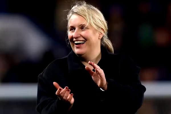47 years old Chelsea women manager Emma Hayes will bring a winning spirit to the United States women's national team. Says USWNT players.

#SportsEco
#Africatotheworld