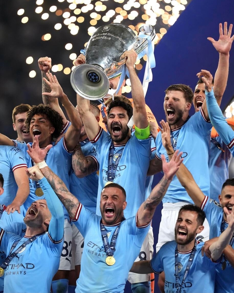 Happy 130th 𝒃𝒊𝒓𝒕𝒉𝒅𝒂𝒚 to <a href="/ManCity/">Manchester City</a>! 🥳