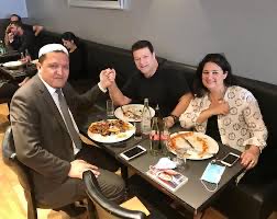 Imam1chalghoumi's tweet photo. Ce soir, j'ai le cœur serré. Mon frère Gil TAIEB nous a quitté. Sincères condoléances à sa femme et sa famille ! Gil était un ami et un frère depuis plus de vingt ans, qui a touché ma vie. Que cet homme merveilleux repose en paix !  Wild bladi الله يرحمه 🤲 https://t.co/S7D0l5jGqm