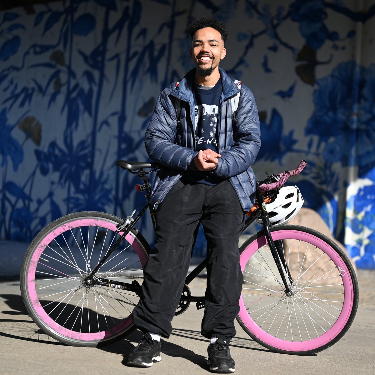 “I use my bike for everything, but mostly transportation. And I have different bikes for different things. So I have a gravel bike that has a rack on it that I use for bike packing trips. This is my city bike, like my anywhere bike. So like yesterday I was on the train. . .” 🧵