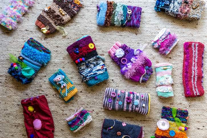 The Medicine for Older Adult department at @WishawGen are looking for donations of fidget sleeves/twiddlemuffs if there are any knitters that are able to help? Please contact janet.mckay@lanarkshire.scot.nhs.uk if you are able to help. Please share & Thank you! ❤️