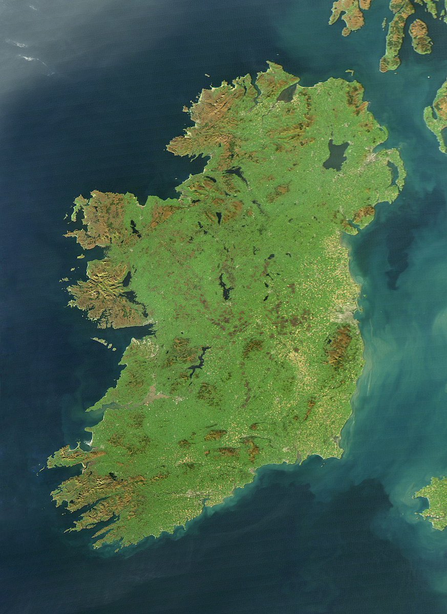 Oileán amháin. Tír amháin. Éire amháin. One island. One country. One Ireland. Is linne go léir í. Is linne an todhchaí.