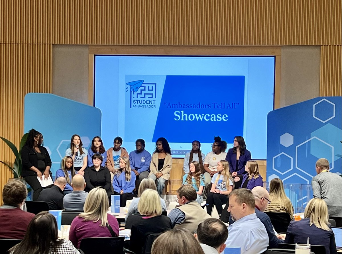 swartz_c's tweet image. Our DHS and MVHS Real World Learning Student Ambassadors presented their team-researched project pitches to a ballroom full of educators last week at the Kauffman Foundation. Outstanding students! Outstanding experience!  @KauffmanFDN @DeSotoWildcats @millvalleynews #RWL