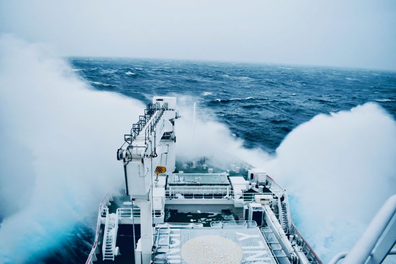 An expedition to southernmost waters encircling Antarctica has discovered that wind drives formation of colossal #rogue #waves and that these unpredictable waves occur more frequently than scientists had previously thought. Critical information for rogue wave prediction modelling