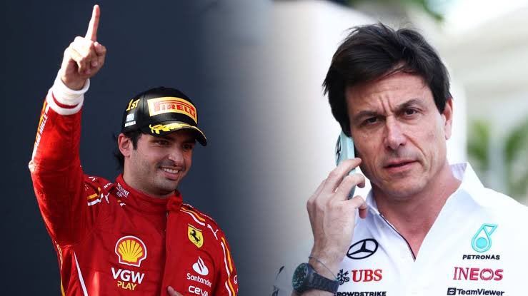 Mercedes e Carlos Sainz. Segundo o jornal Auto Motor und Sport, Toto Wolff ofereceu um contrato de um ano com opção de renovação (1+1) para Carlos Sainz. A tática da Mercedes é deixar a porta aberta em 2026 para Antonelli ou Verstappen. [#AMuS]