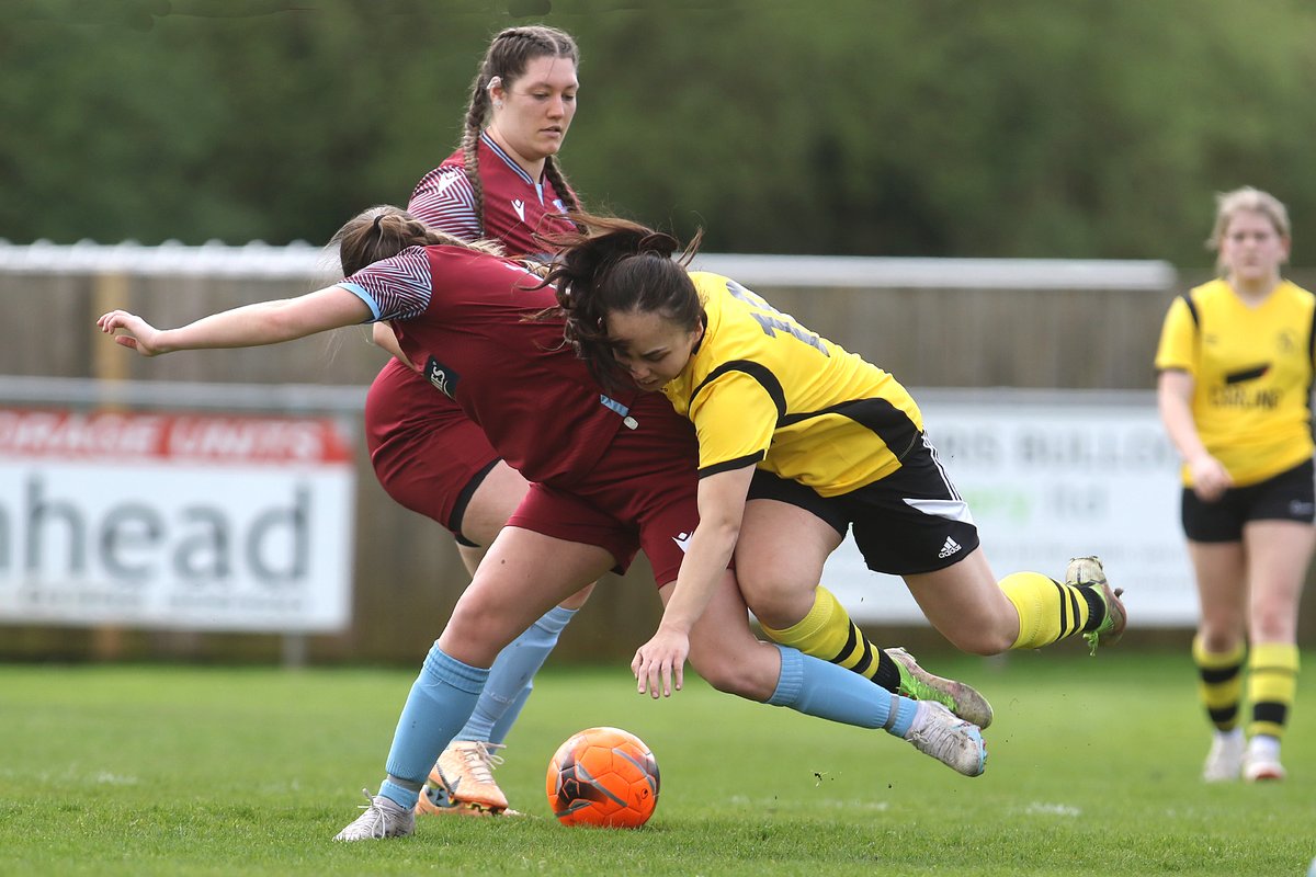 nibbo1's tweet image. Gallery of @penybontutd 2 nil win v @WestfieldsWomen at allpay.park
steveniblettphotography.co.uk/p471306551