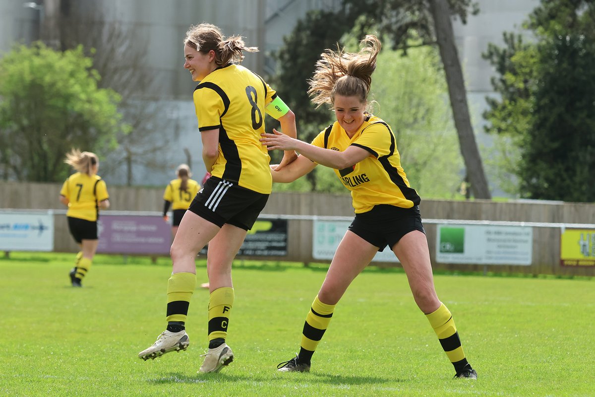 nibbo1's tweet image. Gallery of @penybontutd 2 nil win v @WestfieldsWomen at allpay.park
steveniblettphotography.co.uk/p471306551