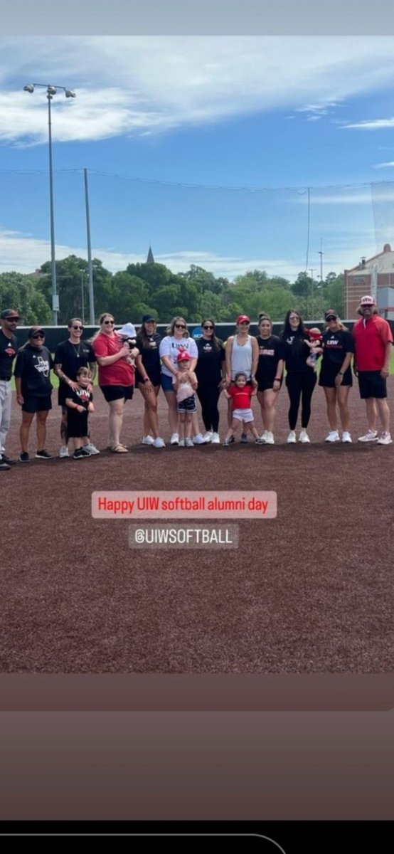 Great weekend to have our alumni out #UIWSoftball #UIW #theword