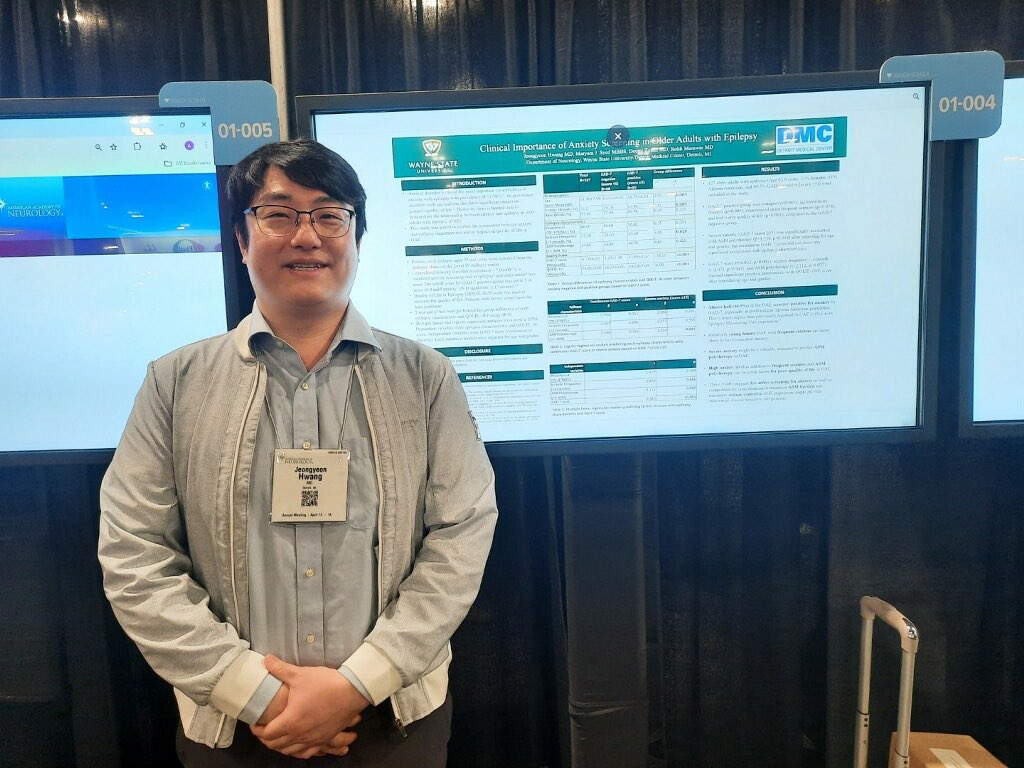 EpilepsyCNP_WSU's tweet photo. Congratulations to @MaryamSyedNeuro and Jeongyeon Hwang for presenting on anxiety and depression screening in older adults with epilepsy, an under diagnosed and under treated issue. 

#AAN2024 #AANAM https://t.co/V1f58DrT9P