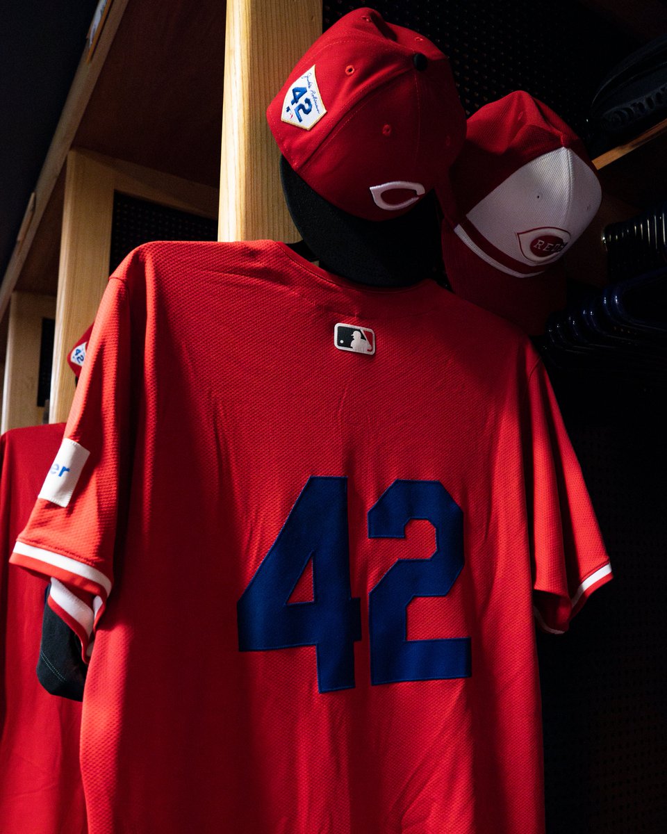 Reds's tweet photo. A number with so much meaning ❤️💙

#Jackie42 https://t.co/mAfPFyg4fe