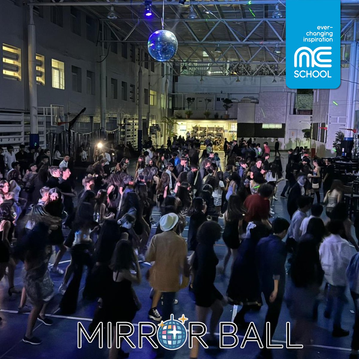 ncschoolcdmx's tweet image. NC School CDMX:

¡Brillando bajo las luces del Prom Mirror Ball de secundaria! 🌟
Disfrutando de una noche llena de amistad, música y momentos inolvidables. ✨

#NCSchool #PromNight #MemoriesInTheMaking