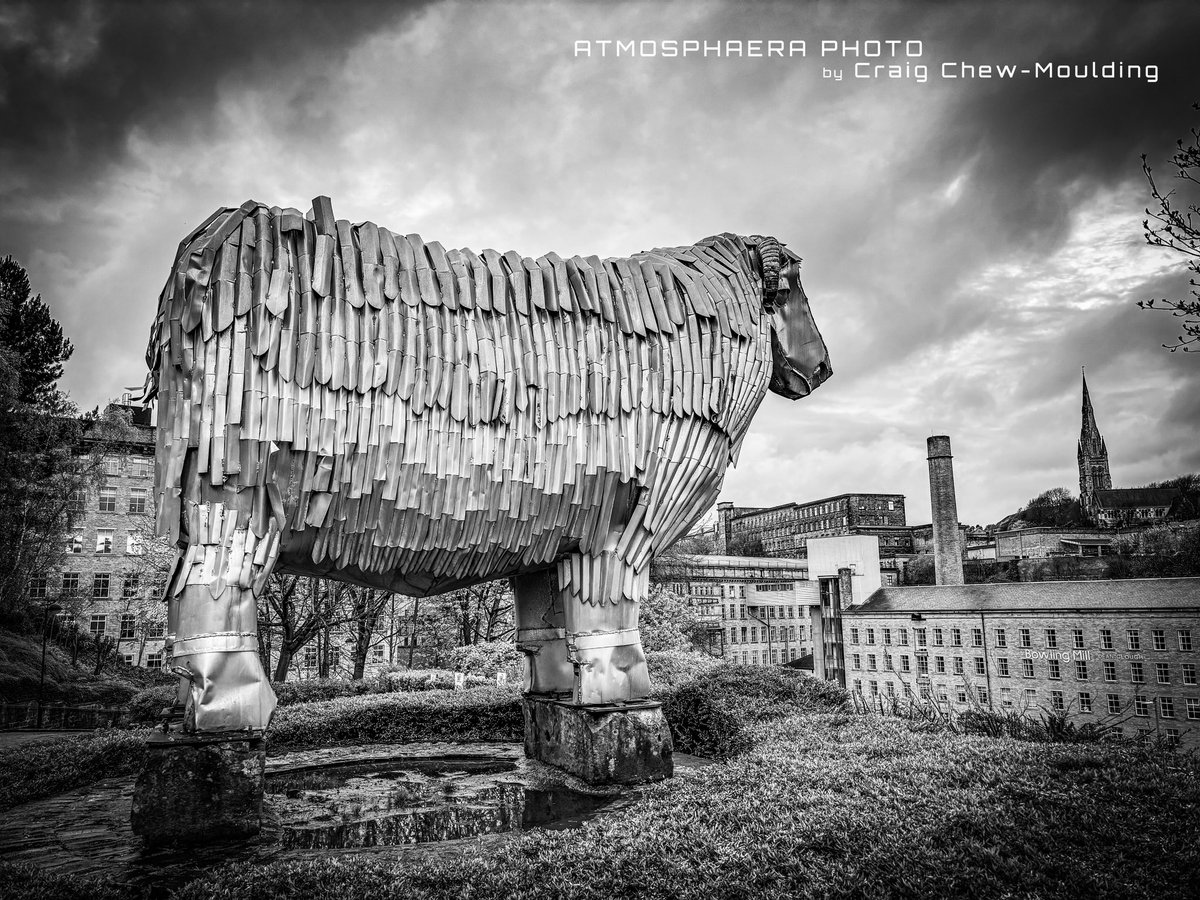 tmosphaera's tweet photo. While having a family fun day at the @CultureDale2024 launch I managed to grab some of that urban #prettygritty courtesy of @deanclough https://t.co/dD0JvnXWoQ