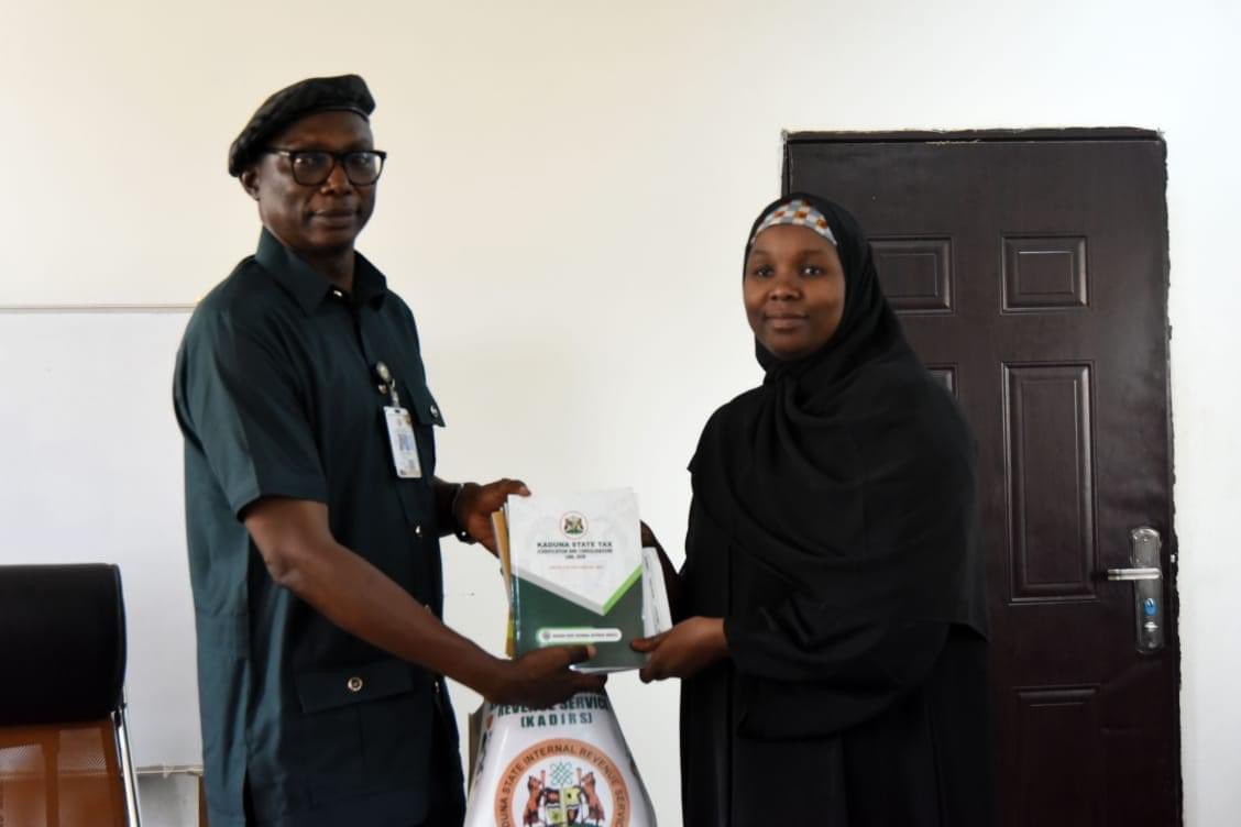 Today i received on courtesy call the Executive Chairman of the Gombe State Internal Revenue Service Hajiya Aisha Adamu and her Executive Management team who came in on a 3day study tour and pear review of our processes . The EC Gombe,Hajiya Aisha recognized KADIRS as a pace…