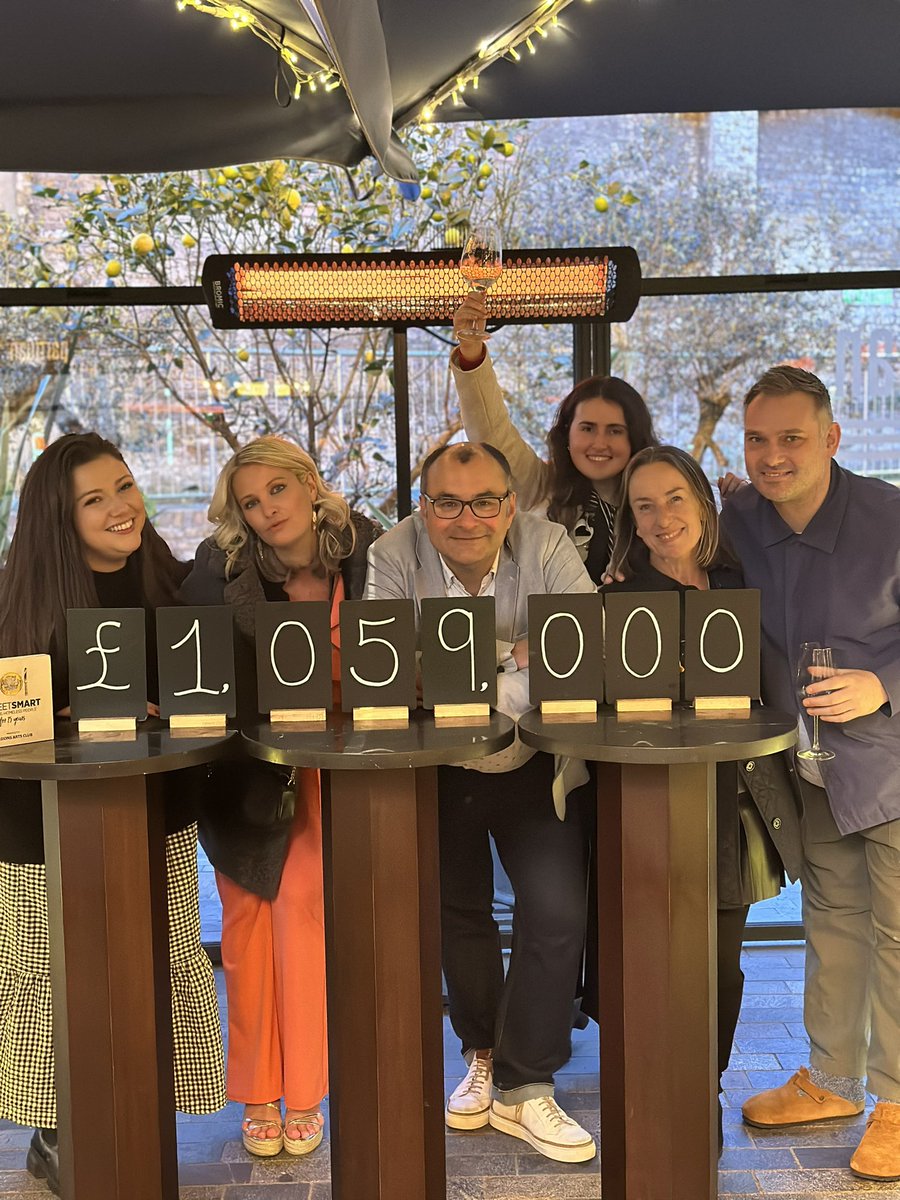 Celebrated the success of the @StreetSmartUK 2023 campaign which raised over £1 MILLION to help those who find themselves homeless. Staggering number and a reminder that little acts like adding £1 to every bill of partaking restaurants adds up to make a massive difference.