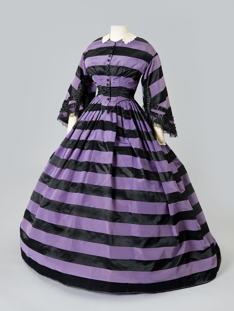 wikivictorian's tweet photo. Day dress, 1862. Albany Institute of History &amp; Art. https://t.co/oeq8s8sYtA
