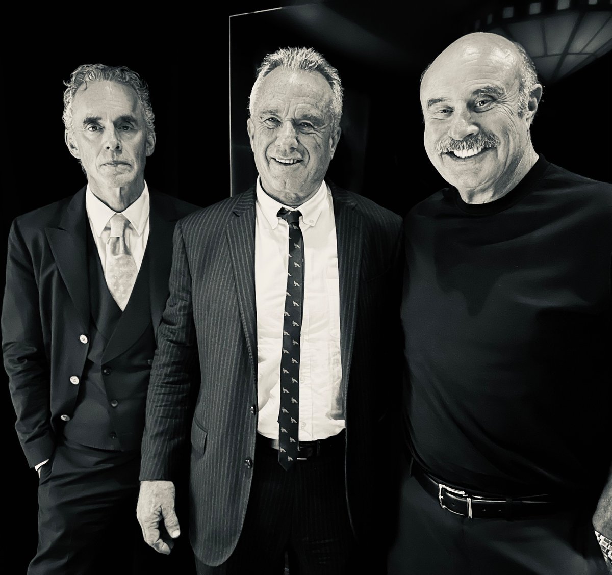 Good to see you last night in Dallas @DrPhil. Thank you for dropping by @RobertKennedyJr. We'll see if they'll cancel our next podcast! Looking forward to it.