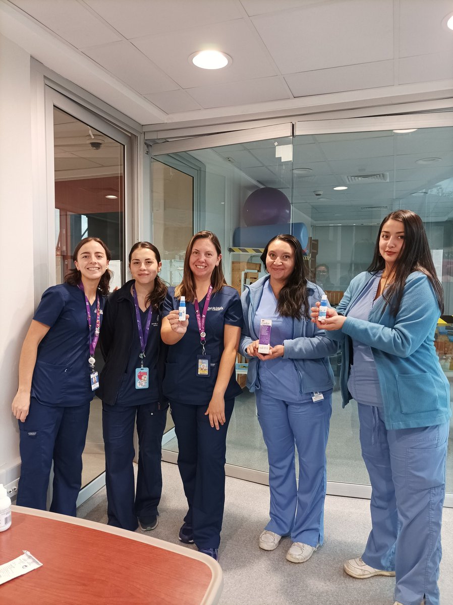 Reforzando conocimientos en cuidados de piel por el mejor cuidado de nuestros pacientes en San Carlos de Apoquindo ✨ <a href="/BPSOUCCHRISTUS/">BPSO UC CHRISTUS</a> <a href="/DorisGrinspun/">Dr. Doris Grinspun 🇨🇦 RN, PhD, FAAN, O.ONT</a> <a href="/AngelicaGAP/">Angélica Gutiérrez</a> <a href="/Chio_Maga/">Rocío Magaña</a>