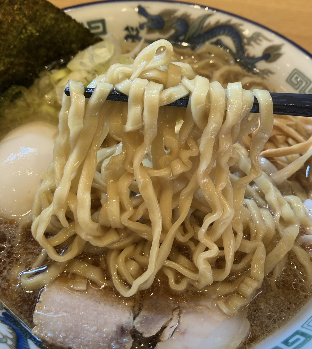 昨日は舎鈴さんで中華そば🍜 麺が美味しかったですよ❣️ #ラーメン #舎鈴 #中華そば