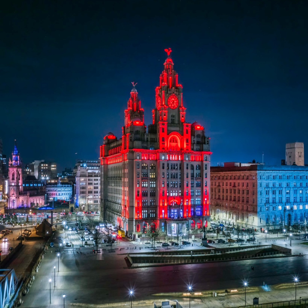 Night Liverpool ❤️ 📷: Andy Mallins
