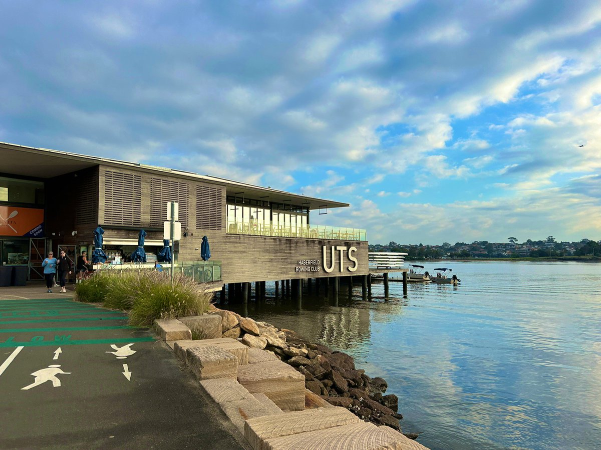 subbie's tweet photo. Slow run today, with no stopping and #running further than ever before (6.5km.) Run slower, run further, keep going. Hmmm, how far could I go? 😬 (City2Surf??) Bonus: great coffee at rowing club. #bayrun #keepgoing https://t.co/jTn2CtyqmJ