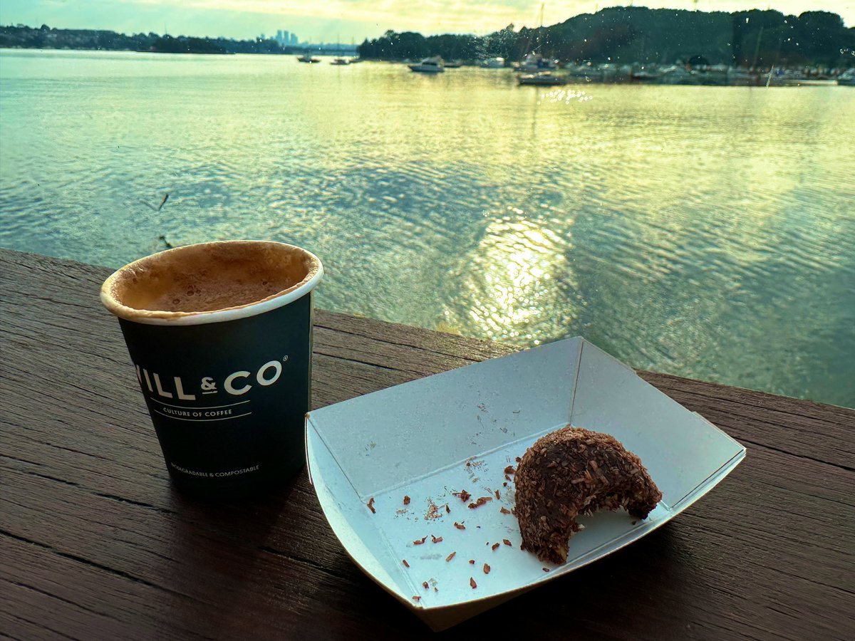 subbie's tweet photo. Slow run today, with no stopping and #running further than ever before (6.5km.) Run slower, run further, keep going. Hmmm, how far could I go? 😬 (City2Surf??) Bonus: great coffee at rowing club. #bayrun #keepgoing https://t.co/jTn2CtyqmJ