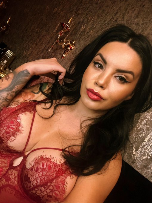 Feels good to be back, seeing how much you all Mi$$ED Me. Keep up the good work, weaklings! https://t<a href="/tag/footfetishqueen"class="tags"><span>#footfetishqueen</span></a>