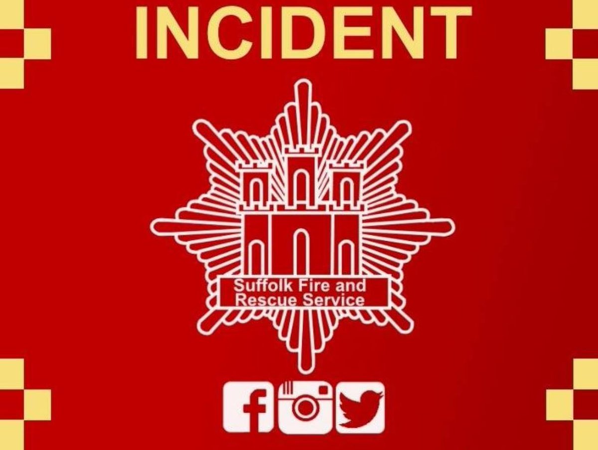 SuffolkFire's tweet photo. We are currently attending a large straw fire on #Dagworth Lane, #Haughley.
Residents are being asked to close windows and doors.
Please avoid the area. #SuffolkFire https://t.co/CdJA5zKS8w