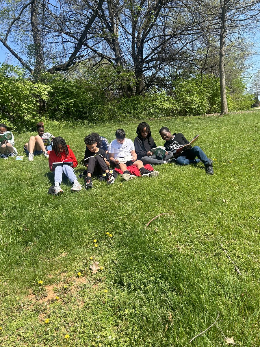 Ms.Bidgood tweet media