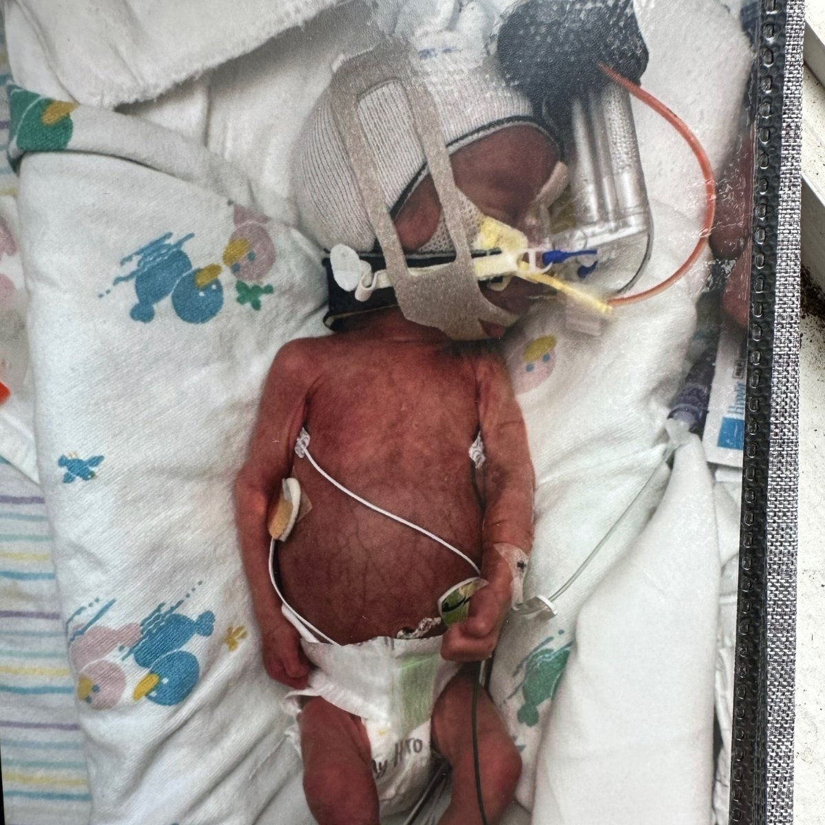 MonthlyPics's tweet photo. Keep your favorite photos from getting lost in your camera roll. Transform your digital memories into tangible treasures with MonthlyPics! Pick your 3 favorite photos each month and receive FREE premium 4×6 hard copies.#family photos #nicubaby #memoriesareforever https://t.co/jt9HaUtv3f