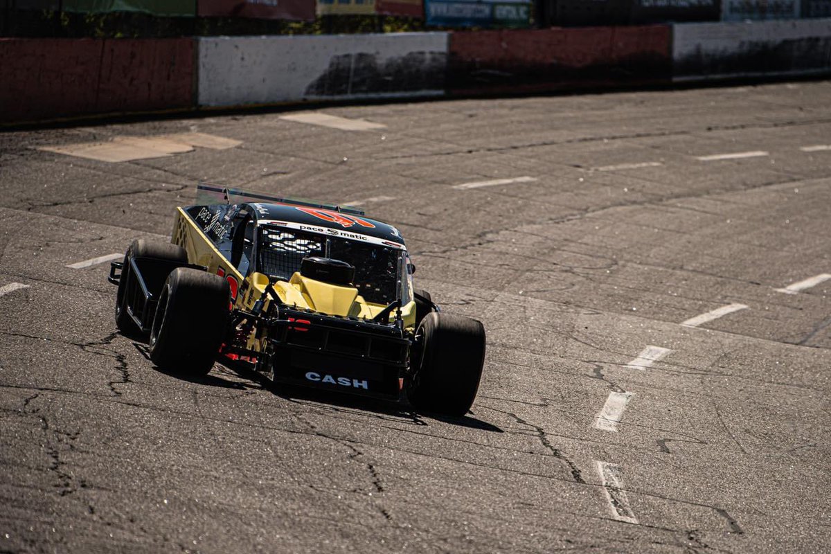 Hunter Smith CPT, CES, PES, BCS, GPTS (@fitstop_hunter) on Twitter photo Started the night with <a href="/jonathancash40/">Jonathan Cash</a> and <a href="/SSRacing1622/">SS Racing</a> in the <a href="/SMARTMods_/">@SMARTMods_</a>βs #HickoryHundred. After qualifying P12 we HUSTLED through the field, getting as high as P3. Brought it home P9. Started the night with <a href="/jonathancash40/">Jonathan Cash</a> and <a href="/SSRacing1622/">SS Racing</a> in the <a href="/SMARTMods_/">@SMARTMods_</a>βs #HickoryHundred. After qualifying P12 we HUSTLED through the field, getting as high as P3. Brought it home P9.