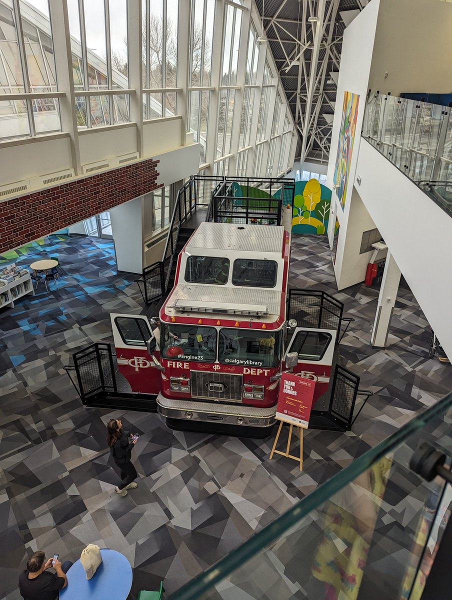 AndreaAndrya's tweet image. It's so beautiful 😍 @calgarylibrary #engine23