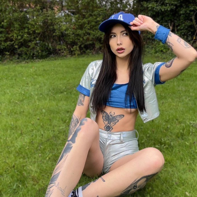 Would you pick me for your team? 💖 https://t.co/HrQyY8ETCR