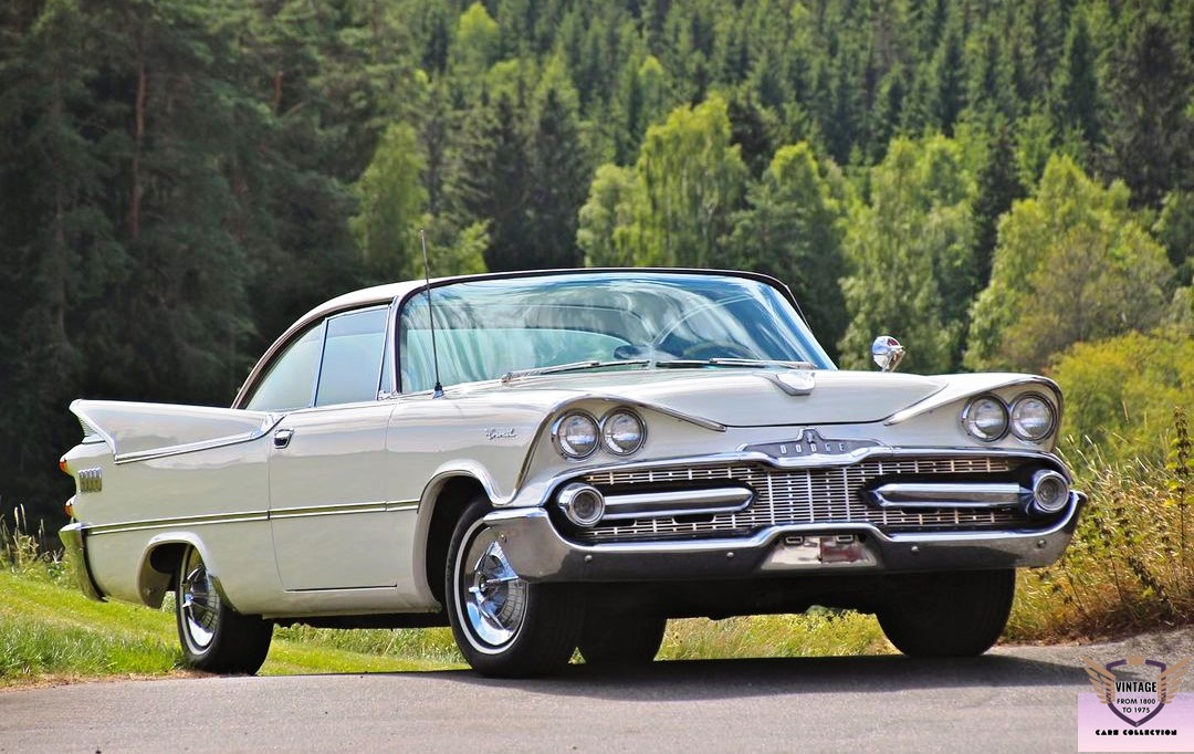Col2Vintage's tweet photo. The 1959 Dodge Coronet Lancer rocked the iconic "swept-wing" design for the last year before Dodge's style shift in the 60s. #ClassicCarHistory #DodgeMuscle #FinsFarewell https://t.co/hq0f68TrSj